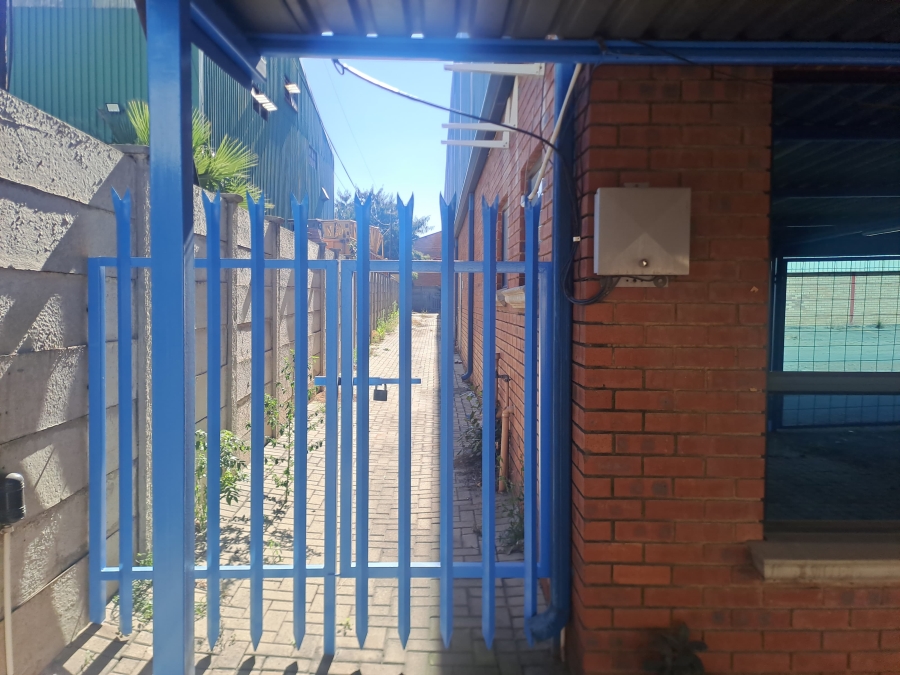 Commercial Property for Sale in Oos Einde North West